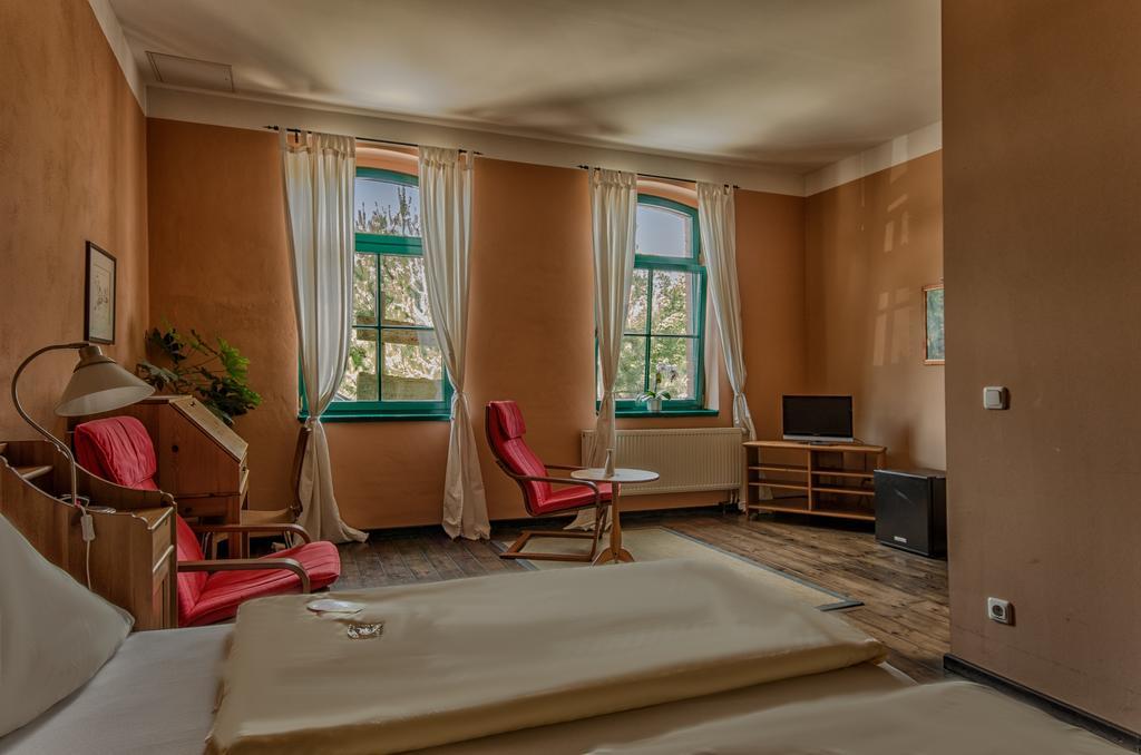 Hotel Zur Henne Naumburg  Exterior photo