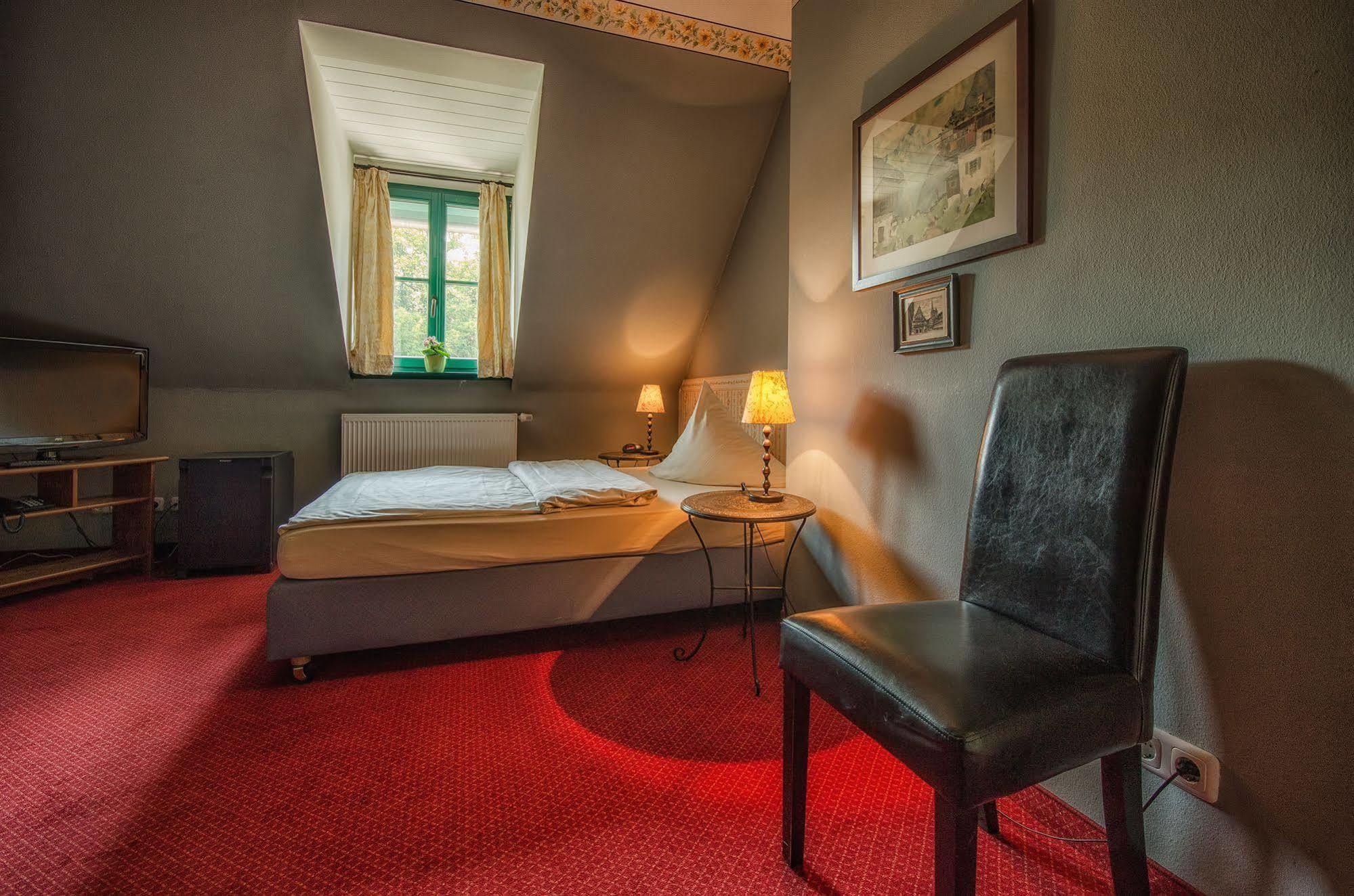 Hotel Zur Henne Naumburg  Exterior photo